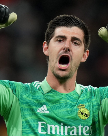 حسم موقف كورتوا من الكلاسيكو