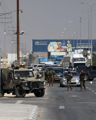 قوات الاحتلال تواصل حصار أريحا لليوم العاشر على التوالي