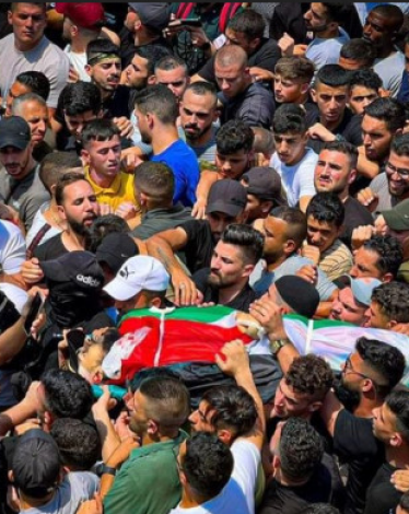 جماهير فلسطينية تُشيع الشهيد أحمد طه في سلفيت