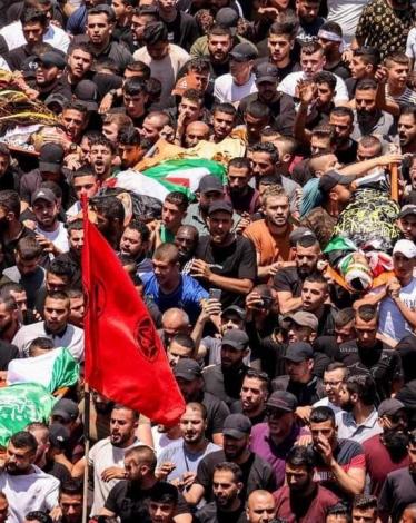 جماهير غفيرة تشيّع أقمار جنين في موكب مهيب