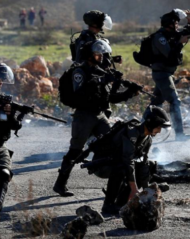 إصابات بمواجهات مع الاحتلال في مناطق متفرقة بالضفة