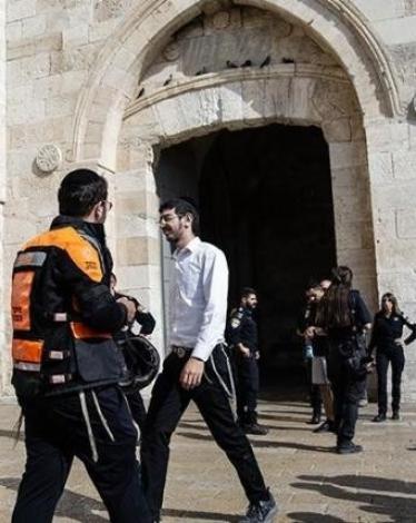 الاحتلال يمدد اعتقال منفذ عملية الطعن بالقدس لأسبوع