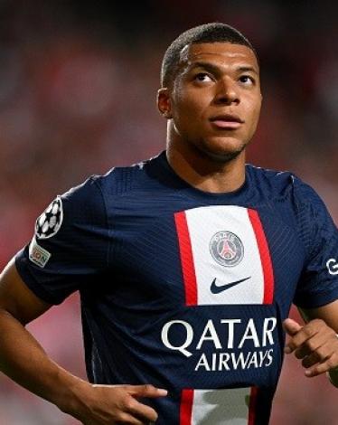 الخليفي: مبابي سيبقى في باريس!