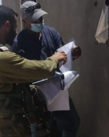 الاحتلال يخطر بوقف العمل في 12 منشأة بسلفيت