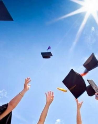 التعليم العالي تُعلن عن منح دراسية في إندونيسيا