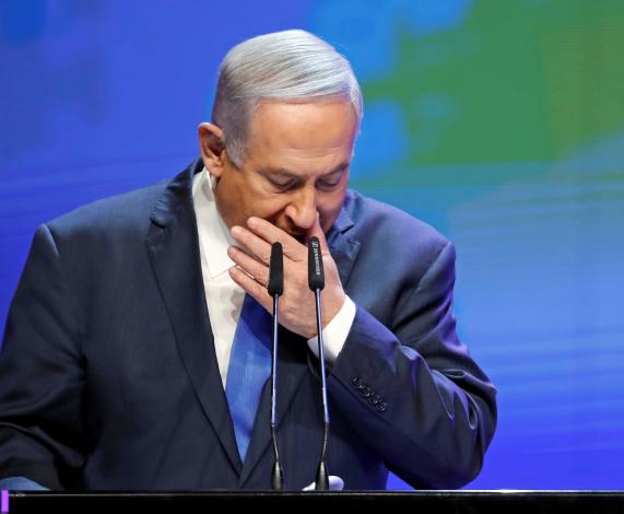 2332472-رئيس-الوزراء-الإسرائيلى-بنيامين-نتنياهو-يدخل-فى-نوبة-سعال-أثناء-حديثة.jpg