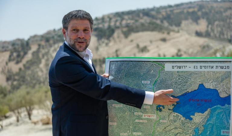 الاحتلال يمرر أخطر قرار استيطاني بالضفة الغربية