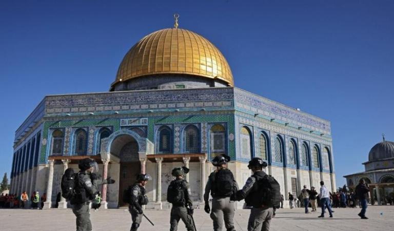 الاحتلال يغلق المسجد الأقصى لليوم السادس متذرعًا بالطوارئ