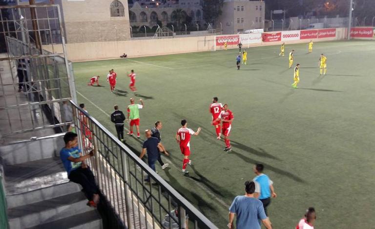 هلال القدس يصعق دورا ويتأهل لربع النهائي