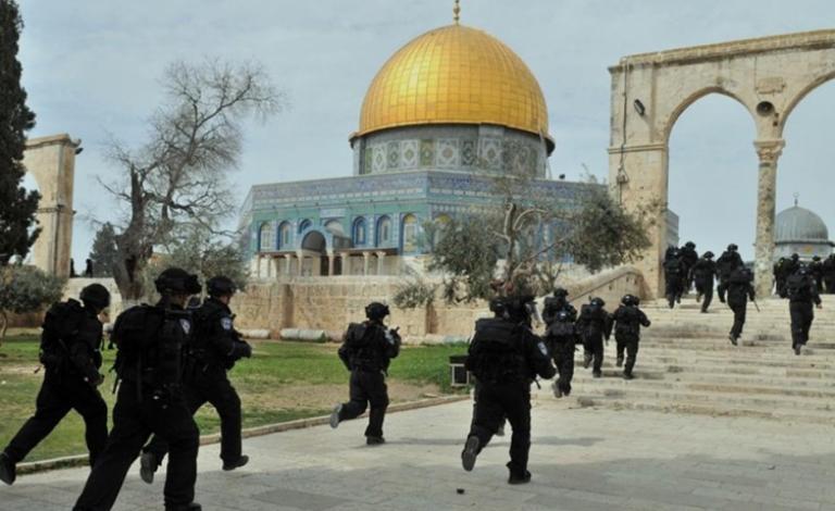 اقتحامات جديدة للأقصى وسط دعوات لذبح قرابين "الفصح" داخله