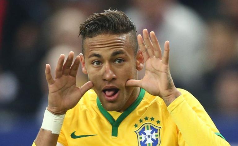 photos-neymar-arrive-au-psg-toutes-les-coupes-de-cheveux-authentiques-et-extravagantes-du-joueur