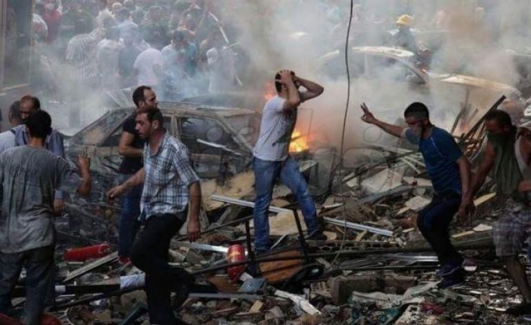 قتل 46 شخصا وجرح أكثر من 230 في غارات وقصف صاروخي على الأحياء المحاصرة شرقي حلب أمس الخميس، بينما تحدث الدفاع المدني عن عشرات الجثث الملقاة في شوارع هذه الأحياء دون انتشالها، بينما يحاول مقاتلو الفصائل التصدي لهجمات قوات النظام والمليشيات المتحالفة معه.  