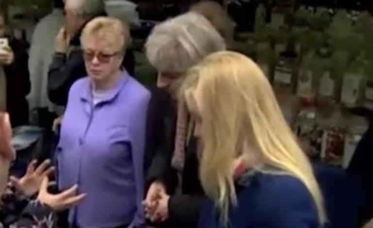 d749d7ba-0766-4d96-b275-66aa65437f38