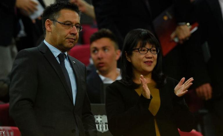 ماذا يكسب فالنسيا من فوز برشلونة بلقب الليغا؟