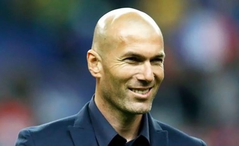 إدارة ريال مدريد تطالب زيدان بتغيير سياسته