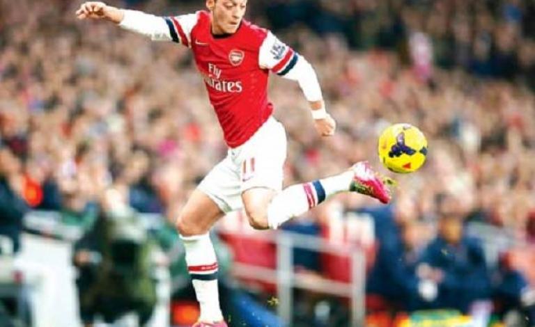 تقارير: أوزيل ينتظر الإشارة من ريال مدريد