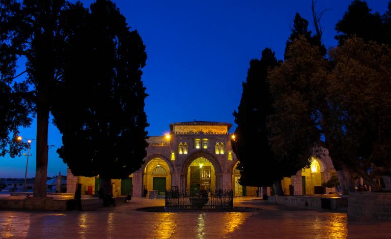 الجّامعُ_القِبليّ_فجرًا