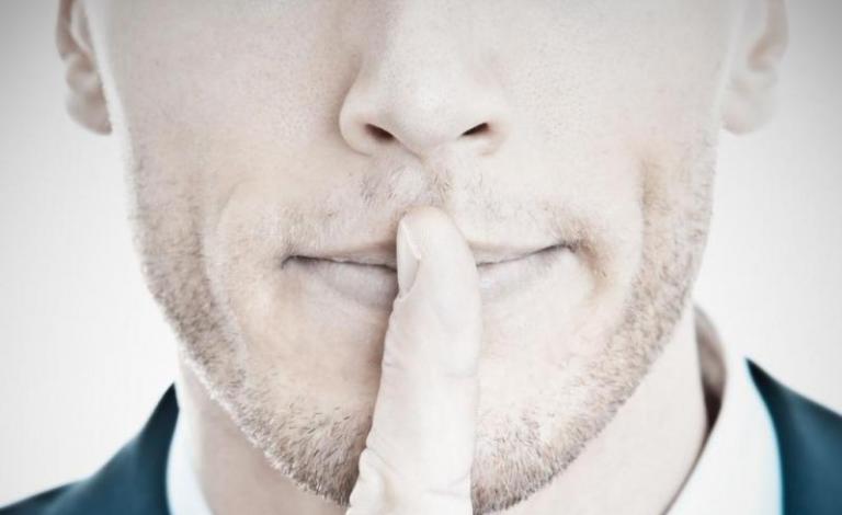 أثار إعلان تم نشره في موقعٍ شهير لـ 