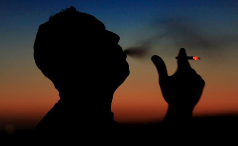 التدخين يكلف العالم أكثر من تريليون دولار سنوياً