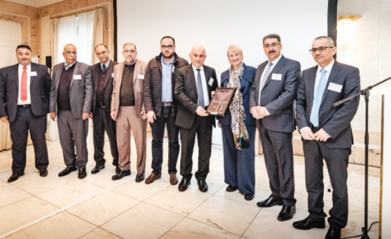 عدلي يعيش رئيس بلدية نابلس