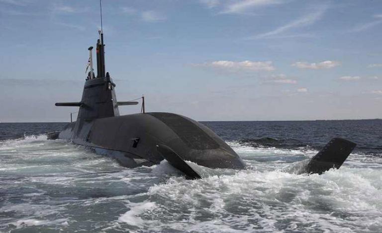 dolphen-submarine-02