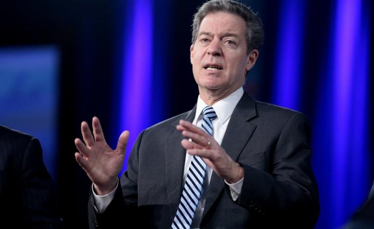 مسؤول متشدد لدى ترامب: لم أتخيل الدفاع عن المسلمين