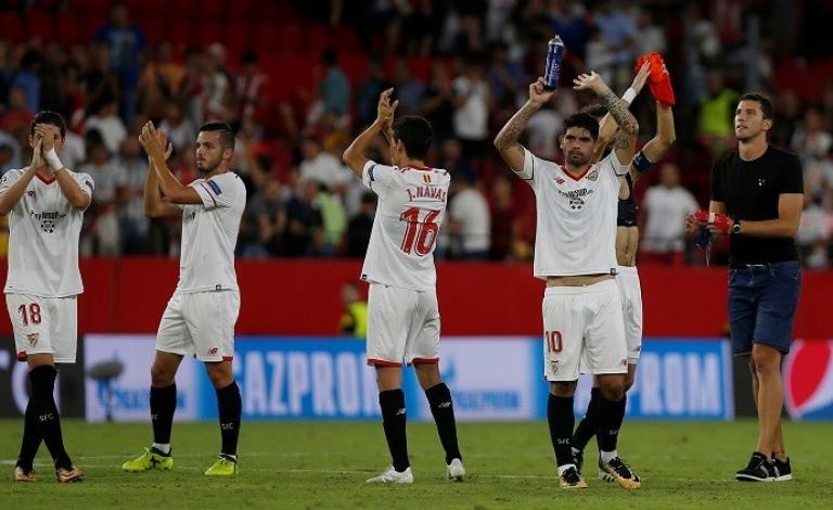 إشبيلية يبلغ دور المجموعات من دوري الأبطال