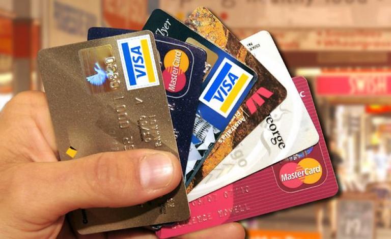962785-credit-cards