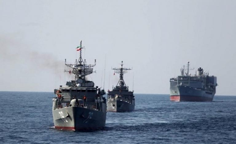 توجهت قطع بحرية تابعة للجيش الإيراني، أمس السبت، إلى سلطنة عُمان لإجراء مناورة مشتركة للإغاثة والإنقاذ البحري بين إيران وسلطنة عمان في مياه الخليج.  وقال قائد المنطقة البحرية الأولى في الجيش الإيراني، الأميرال حسين آزاد: "نظرا لمكانة وأهمية الحدود البحرية