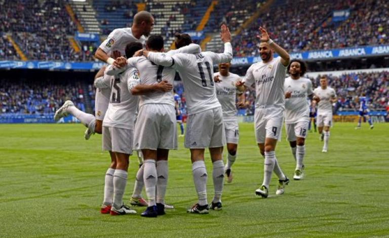 رونالدو يحتفل أمام ديبورتيفو لاكورنيا