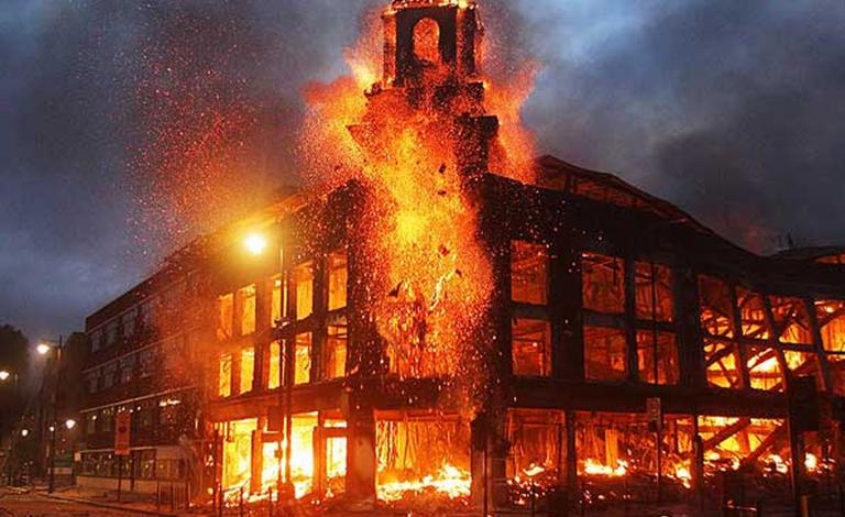 fire-rages-through-a-building-in-tottenham-pic-pa-955458095