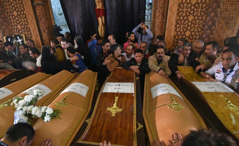 كشفت مصادر أمنية كويتية أن المتهم الرئيسي بتنفيذ تفجير كنيسة الإسكندرية في مصر كان يعمل محاسبا في الكويت، وقد تم ترحيله لمصر بعد التأكد من علاقته بتنظيم 