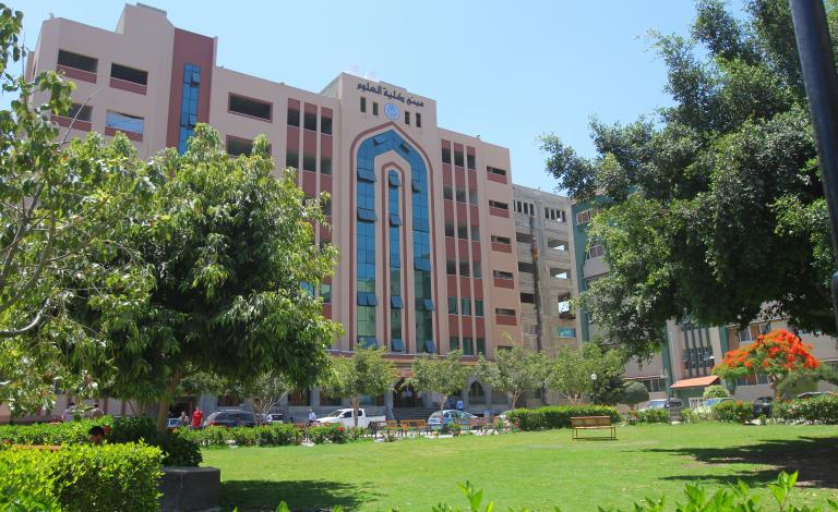 يوم دراسي بالجامعة الإسلامية حول تطوير أداء طلبة الدراسات العليا وفق مستجدات البحث العلمي