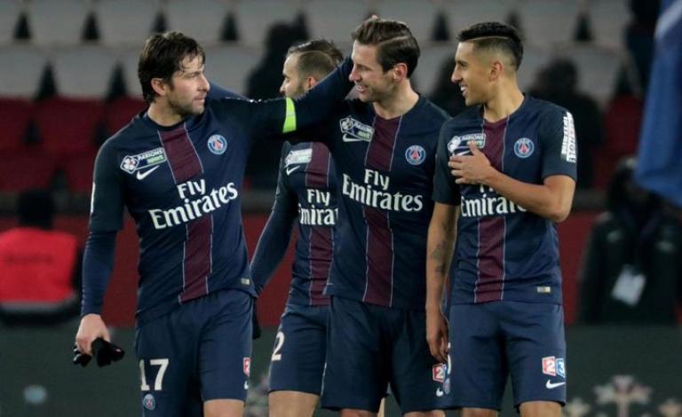 psg-players-celebrating