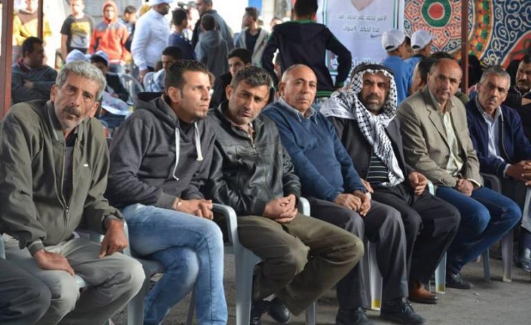 استولت قوات الاحتلال الإسرائيلي فجر اليوم الاحد، على محتويات خيمة التضامن مع الأسرى المضربين عن الطعام في سجون الاحتلال، في قرية المعصرة جنوب بيت لحم، وكذلك على مركبة خاصة للأسير حسين الشيخ.  وافاد الناشط محمد بريجية لـ