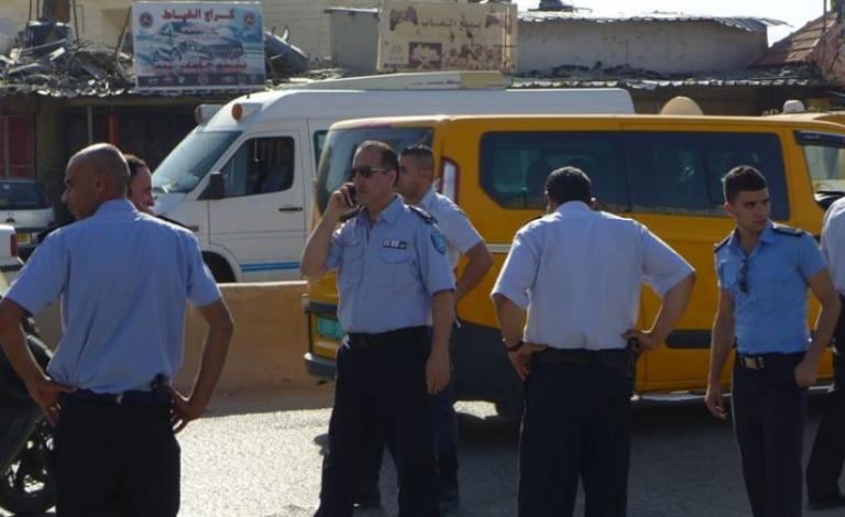 مصادرة ألعاب خطرة ومفرقعات في الخليل ونابلس وطولكرم