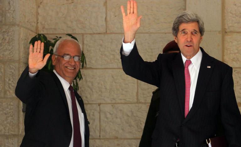 كيري وعريقات