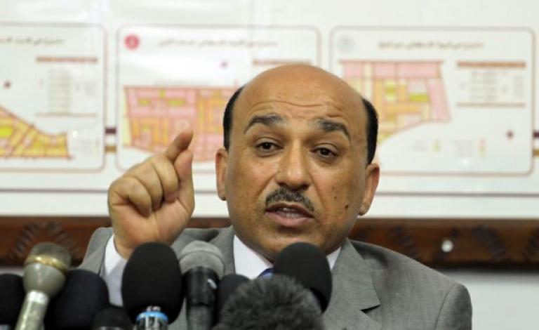 وزير الأشغال العامة والاسكان مفيد الحساينة 