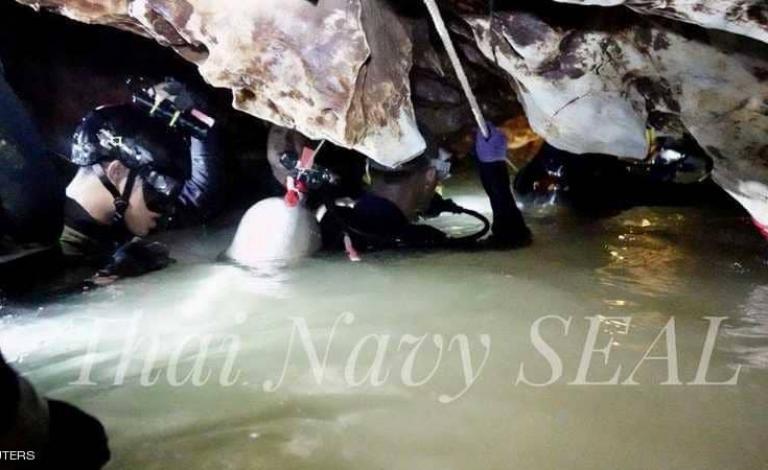 35652130_584736381908871_37466613342221102_n