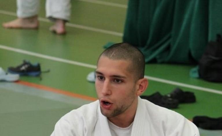 اللاعب الفلسطيني سيمون يعقوب