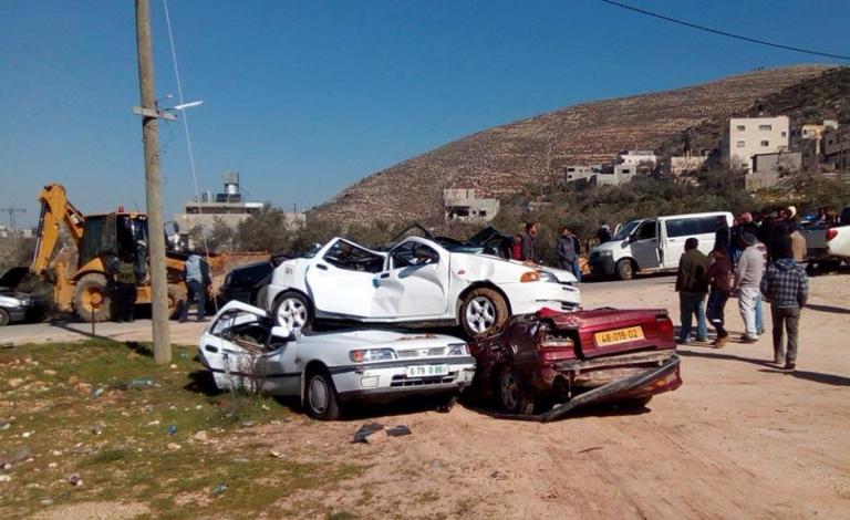 الشرطة تتلف 170 مركبة غير قانونية في نابلس