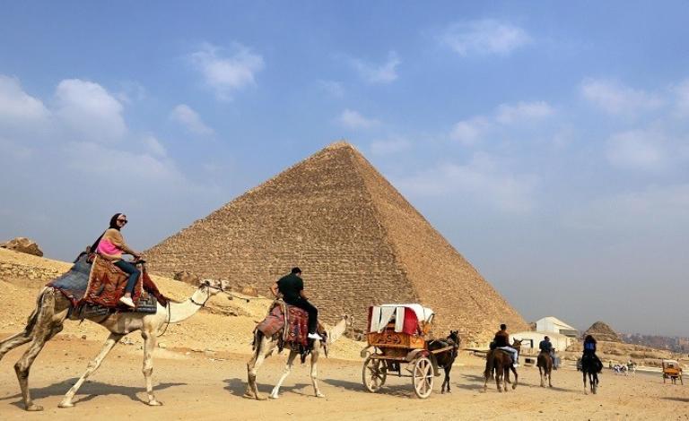 القاهرة تتخذ إجراءات لدعم وتحفيز الاستثمار