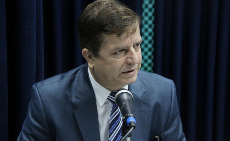 وزير الصحة جواد عواد