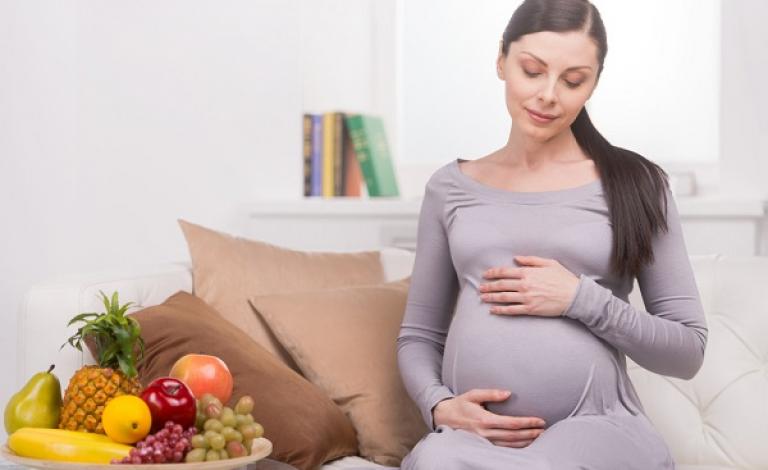 تجنّبي هذه الأطعمة وأنت حامل