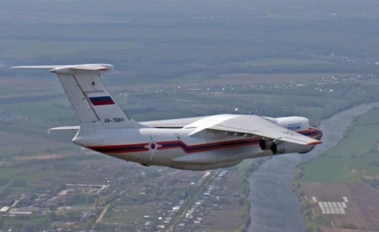 طائرات تشارك في المناورات