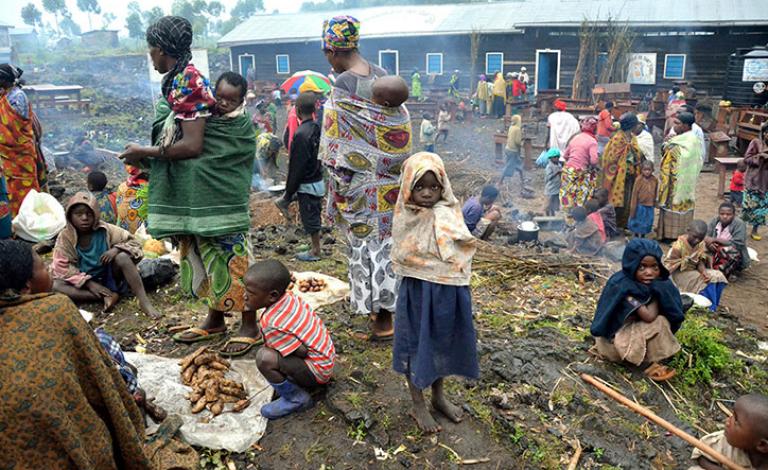 make-shift-refugee-camp-i-007