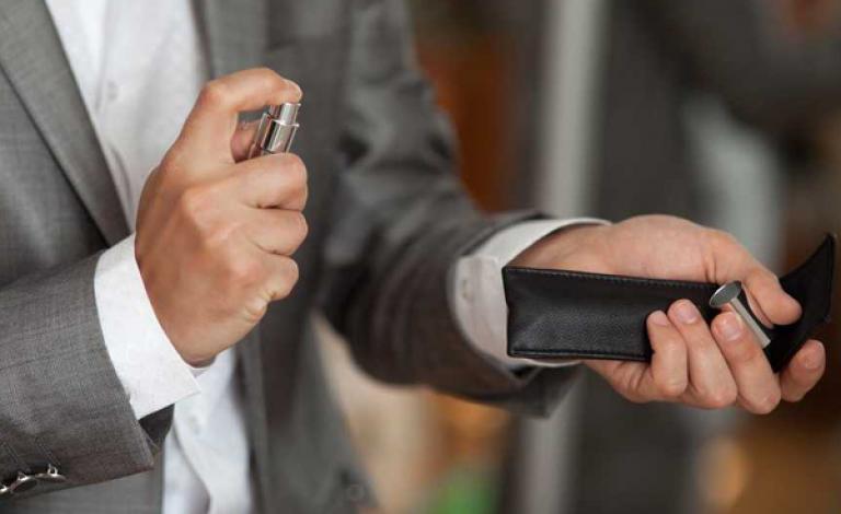 علماء يخبرون عن أخطار قاتلة للعطور