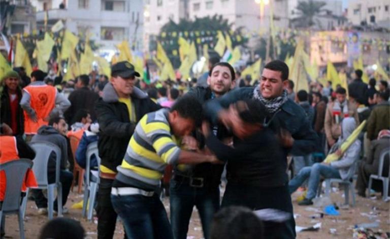 إصابات في صدام بين أنصار عباس ودحلان وسط القطاع