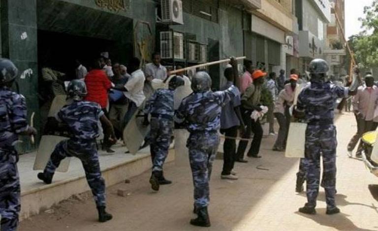 السودان-اشتباكات-بين-الشرطة-السودانية-ومحتجين