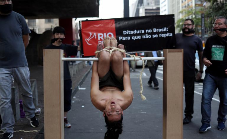 2019-04-01t141940z_864278780_rc11aeda2150_rtrmadp_3_brazil-anniversary-protest-1-840x540